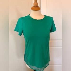 Athleta Cadence Tee Green M Lightweight Performance Top by Gap